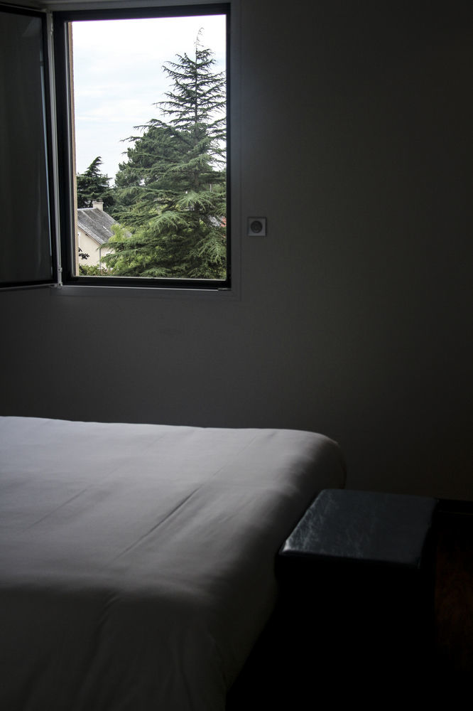 Hotel H24 3*